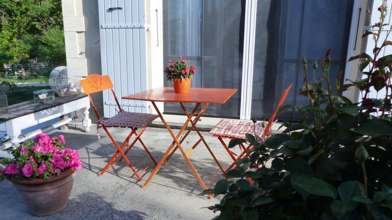 Apartamento Le Cabanon Crillon-le-Brave Exterior foto